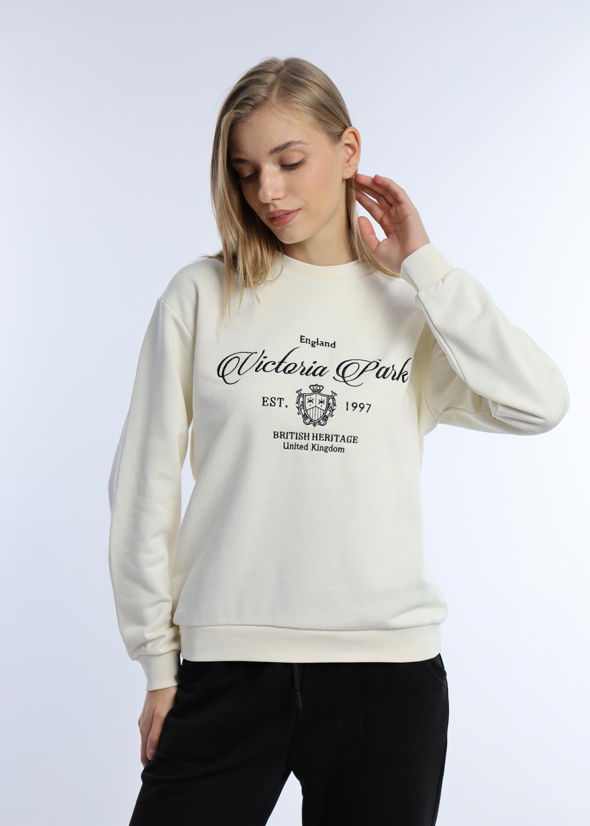 Kadın 3 İplik Şardonsuz United Kingdom Nakışlı Sweatshirt Siyah