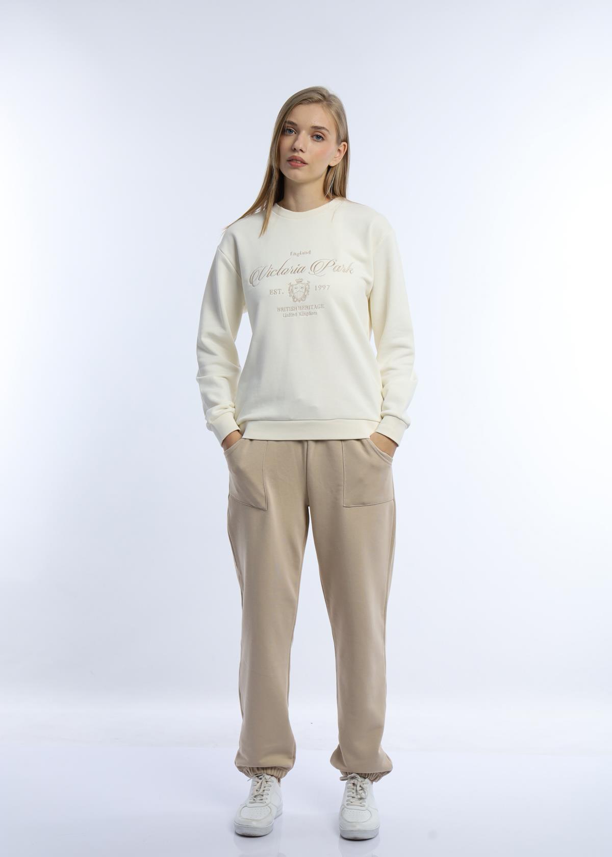 Kadın 3 İplik Şardonsuz United Kingdom Nakışlı Sweatshirt Bej Kadın 3 İplik Şardonsuz United Kingdom Nakışlı Sweatshirt Bej