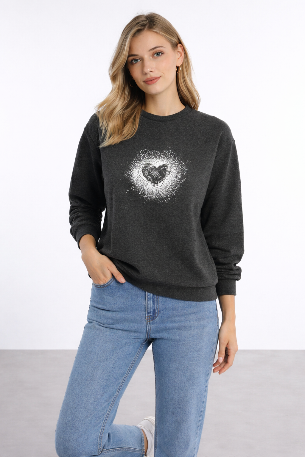 Kadın Antrasit Kalp Baskılı Regular Sweatshirt Günlük Rahat Basic Sweat