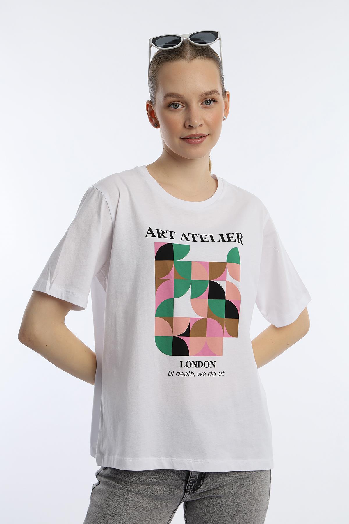 Kadın Art Atelier Baskılı Regular Fit Tişört Beyaz