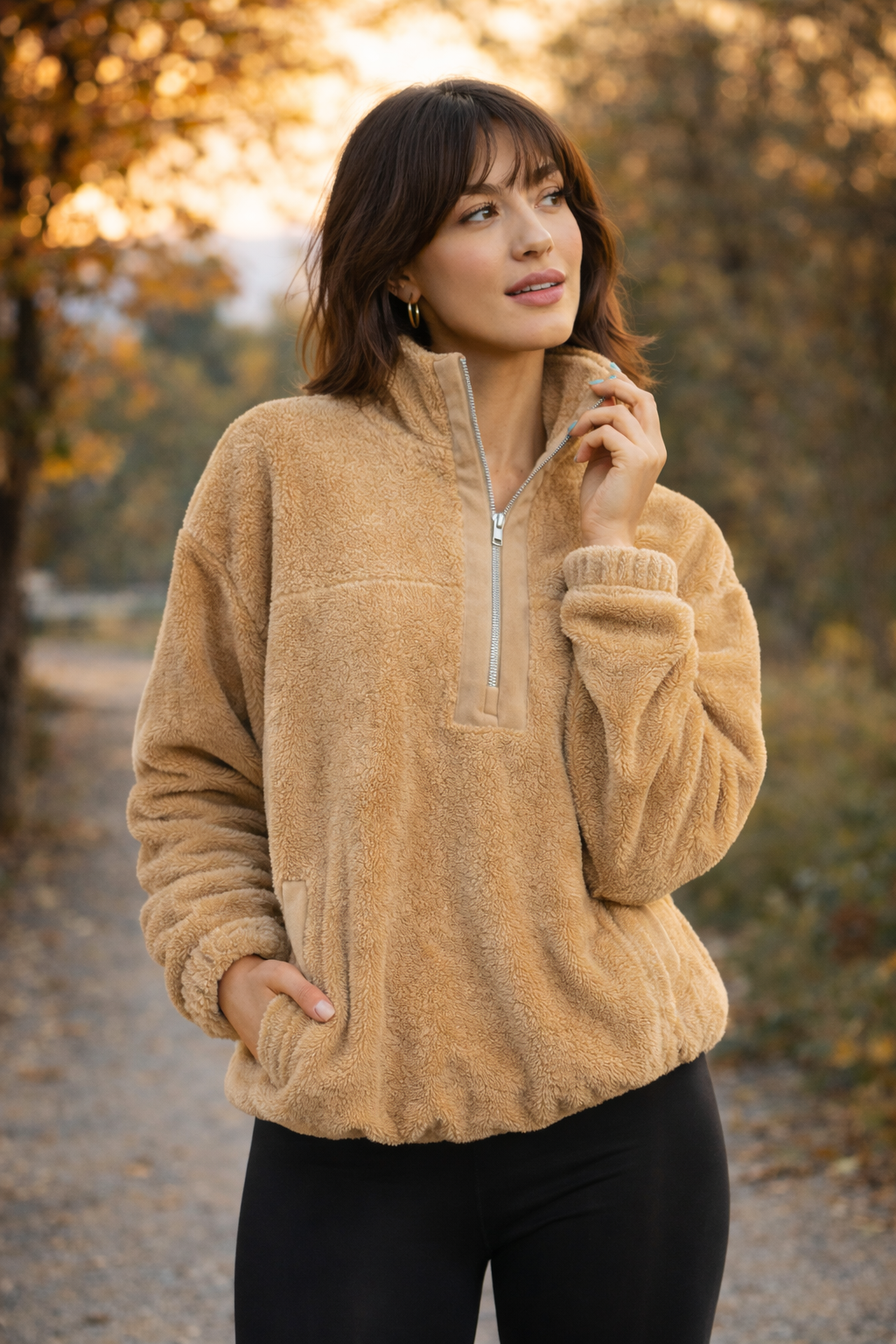 Kadın Balıkçı Yaka Yarım Fermuarlı Peluş Polar Sweatshirt Bej