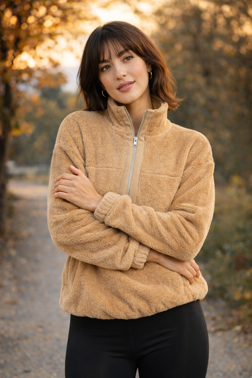 Kadın Balıkçı Yaka Yarım Fermuarlı Peluş Polar Sweatshirt Bej