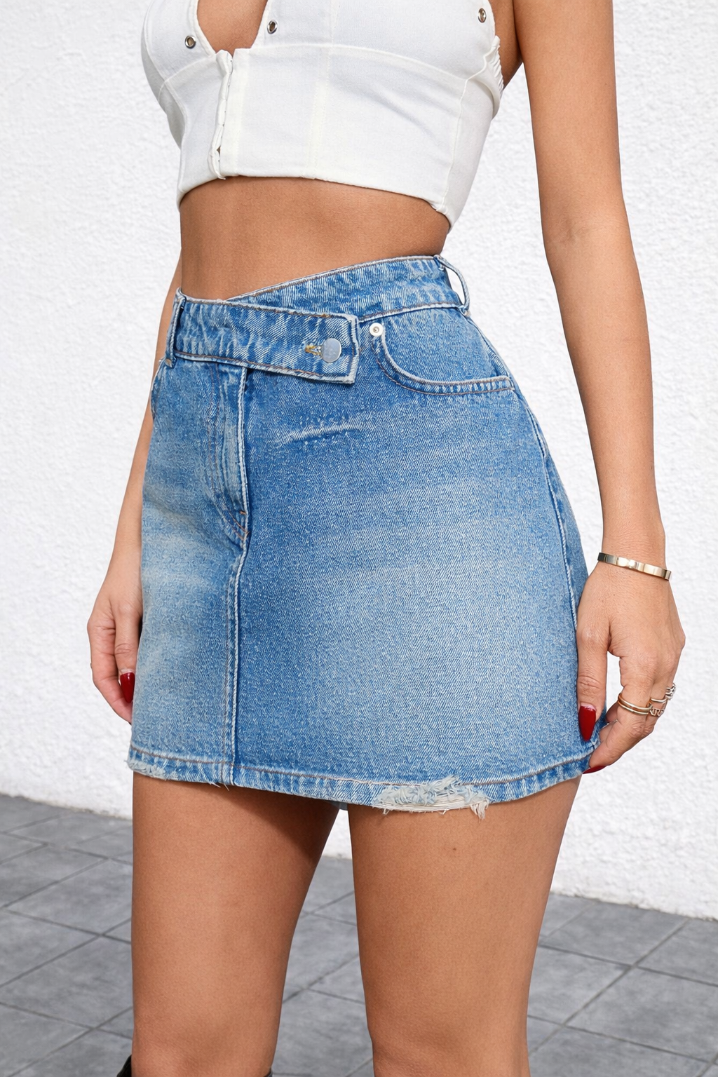 Kadın Çapraz Bel Detaylı Mini Jean Etek Yırtık Paça Denim Etek