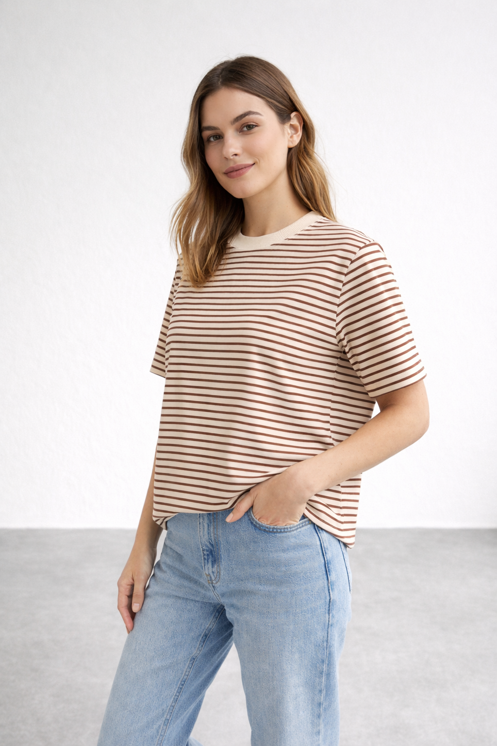 Kadın Çizgili Basic Oversize T-Shirt – Kahve Ekru