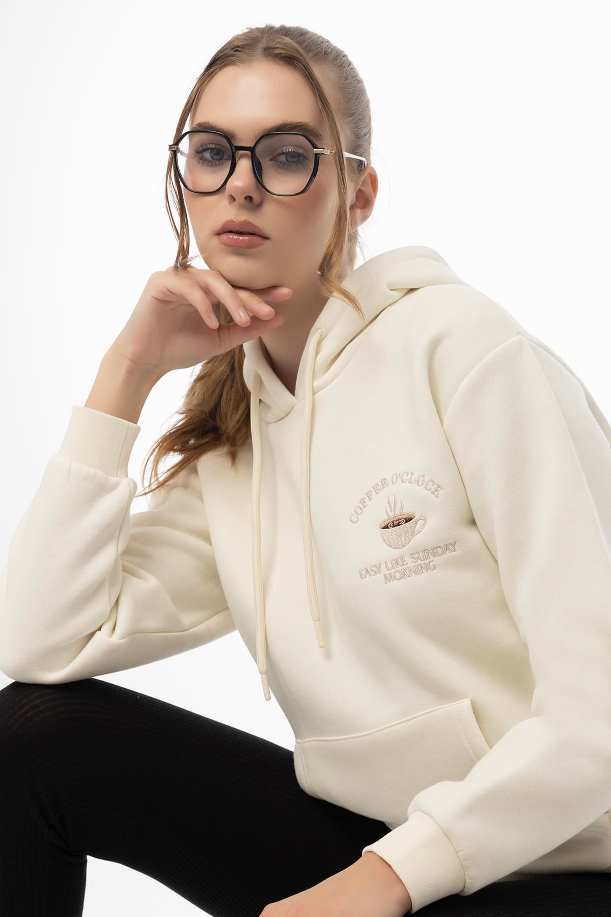 Kadin Coffe Nakışlı Kapüşonlu Sweatshirt Ekru
