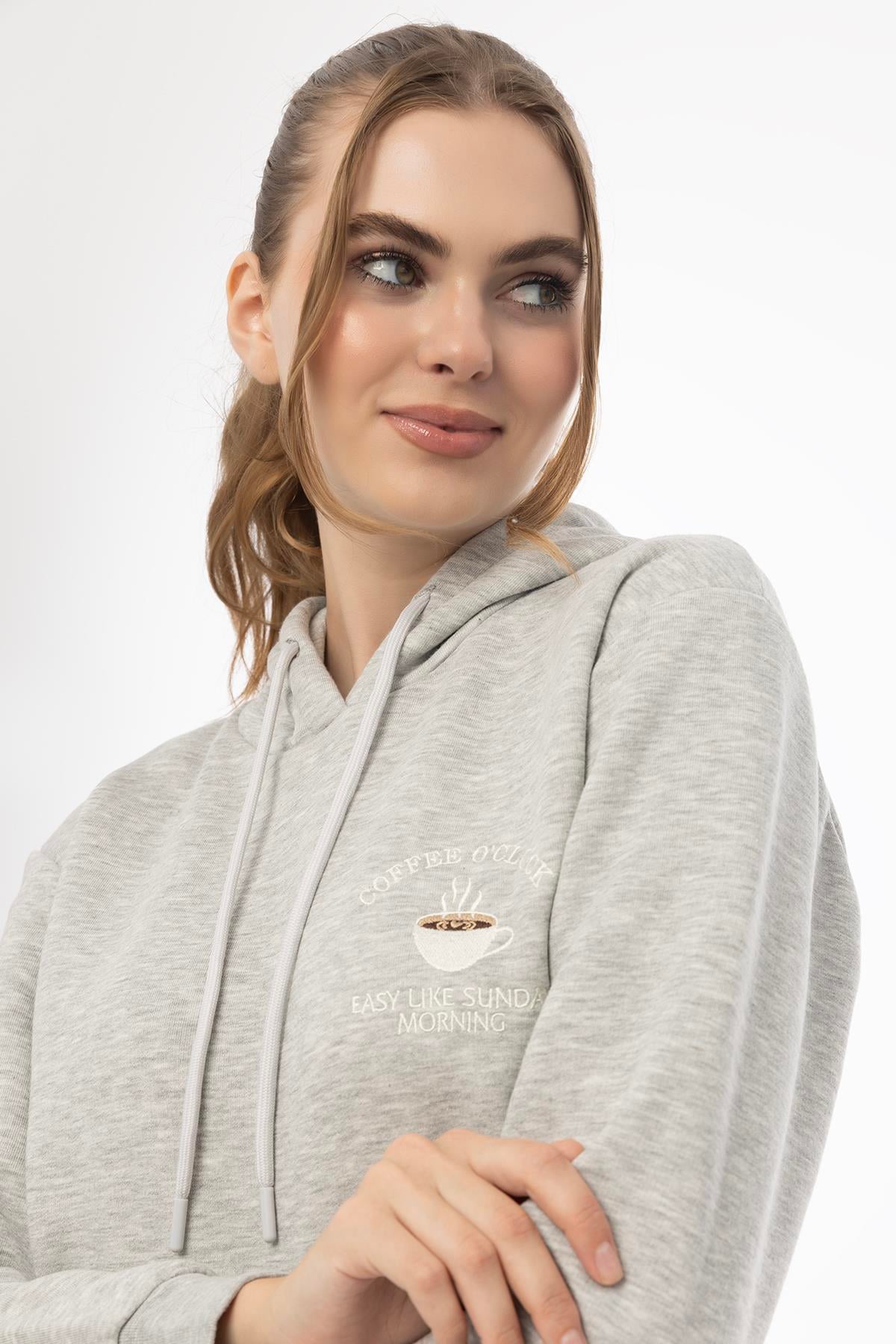 Kadin Coffe Nakışlı Kapüşonlu Sweatshirt Gri Melanj