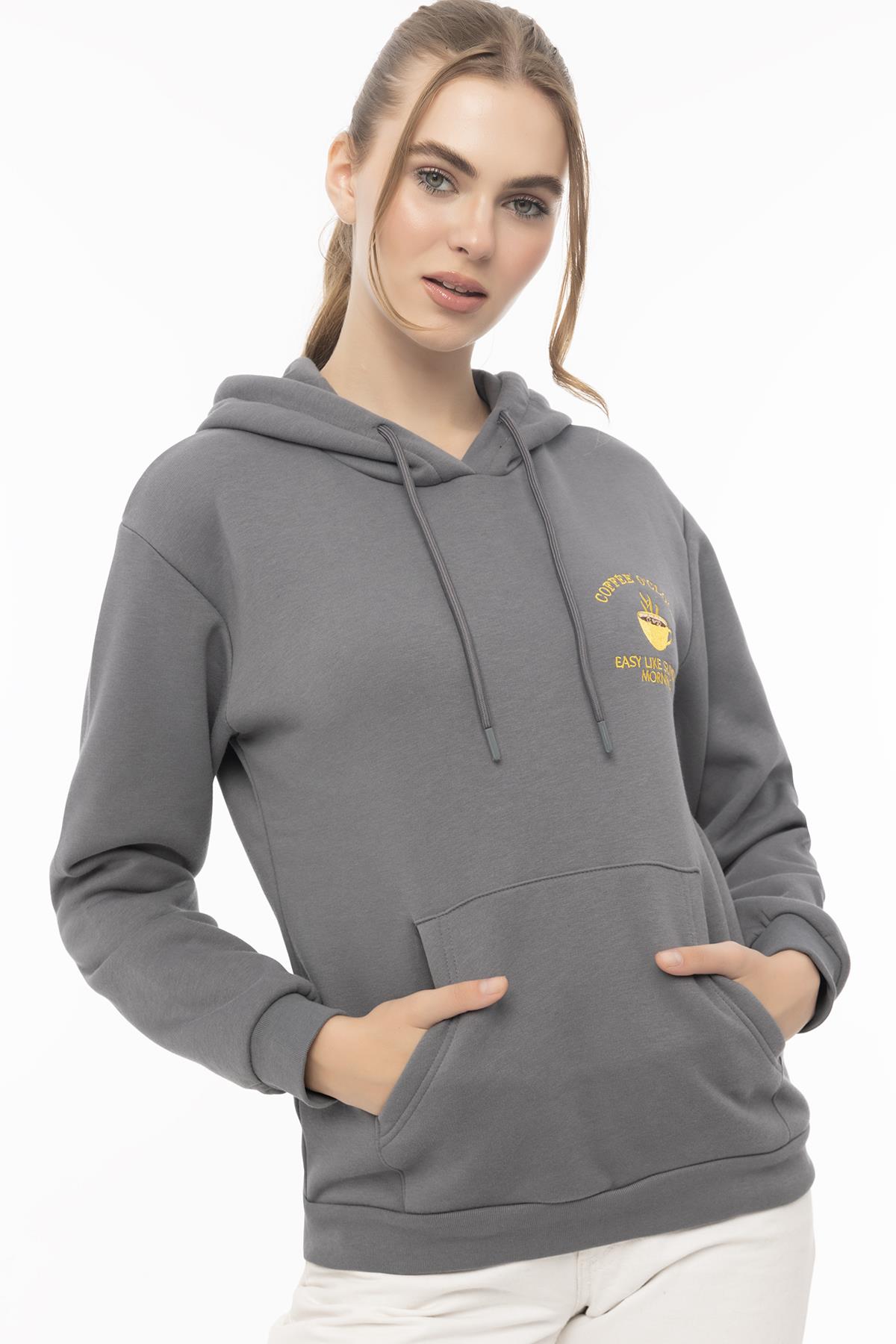 Kadin Coffe Nakışlı Kapüşonlu Sweatshirt Füme