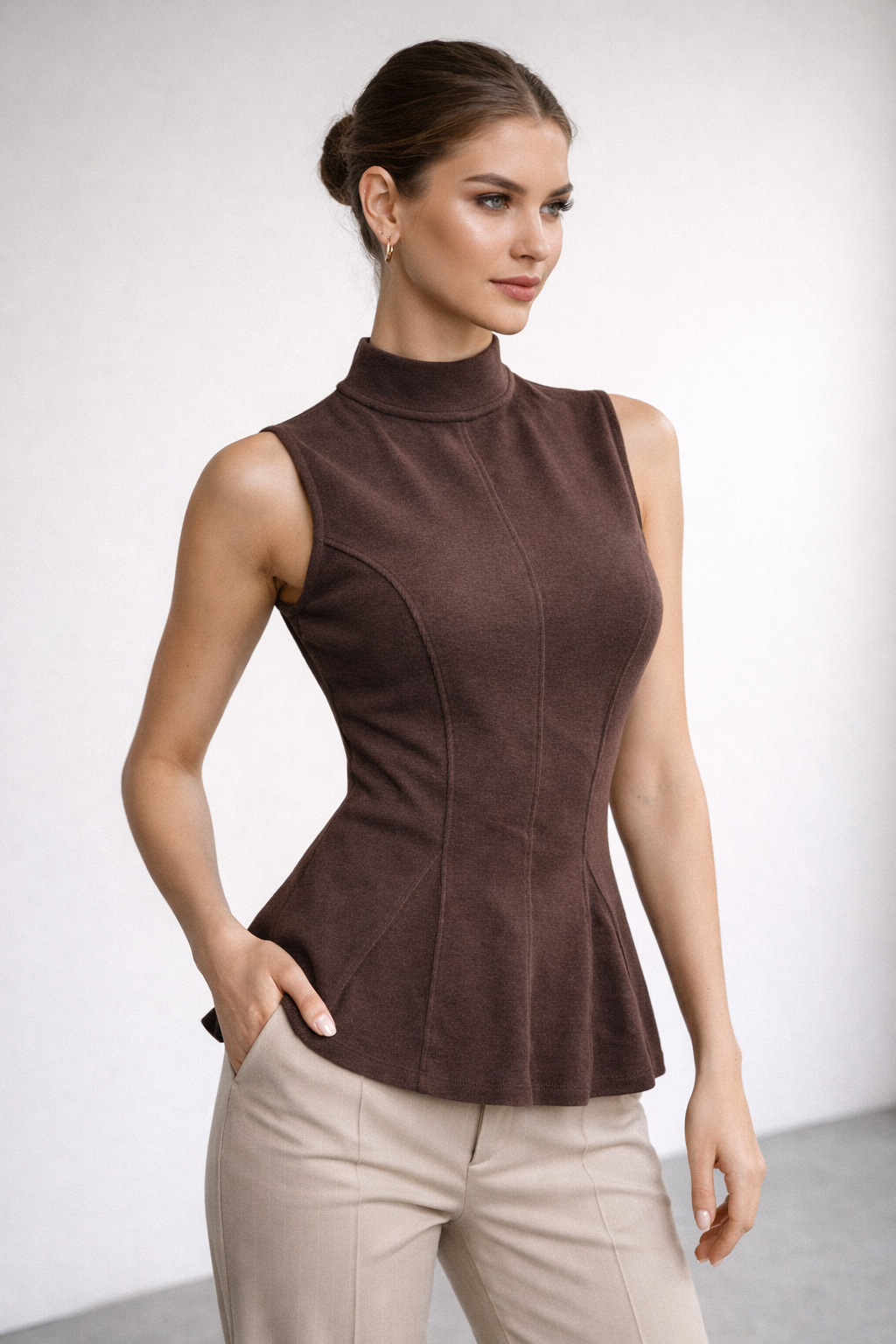 Kadın Dik Yaka Kolsuz Selanik Kumaş Slim Fit Bluz
