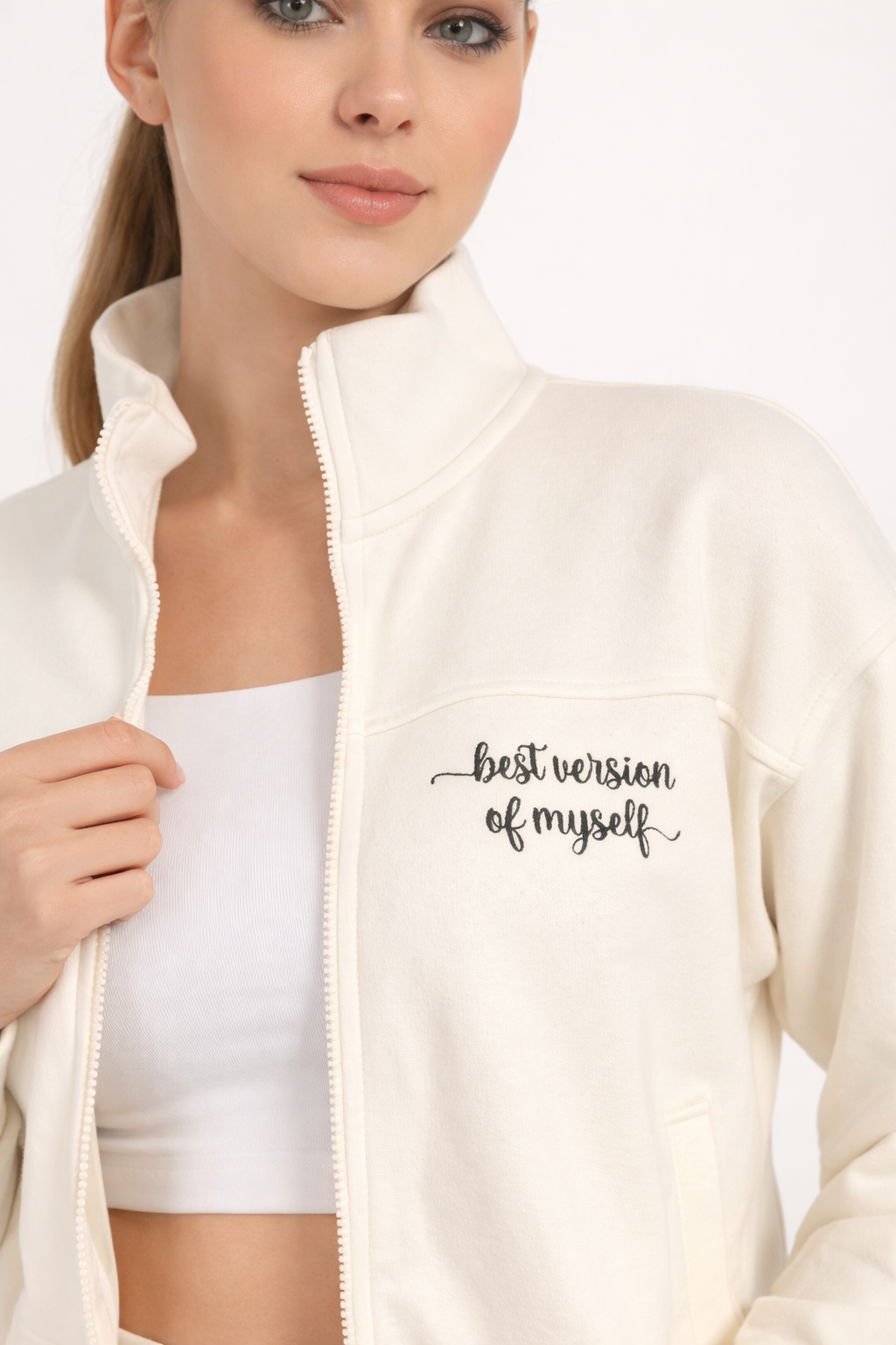 Kadın Ekru Fermuarlı Sweat Ceket – Regular Fit Günlük Spor Eşofman Üstü