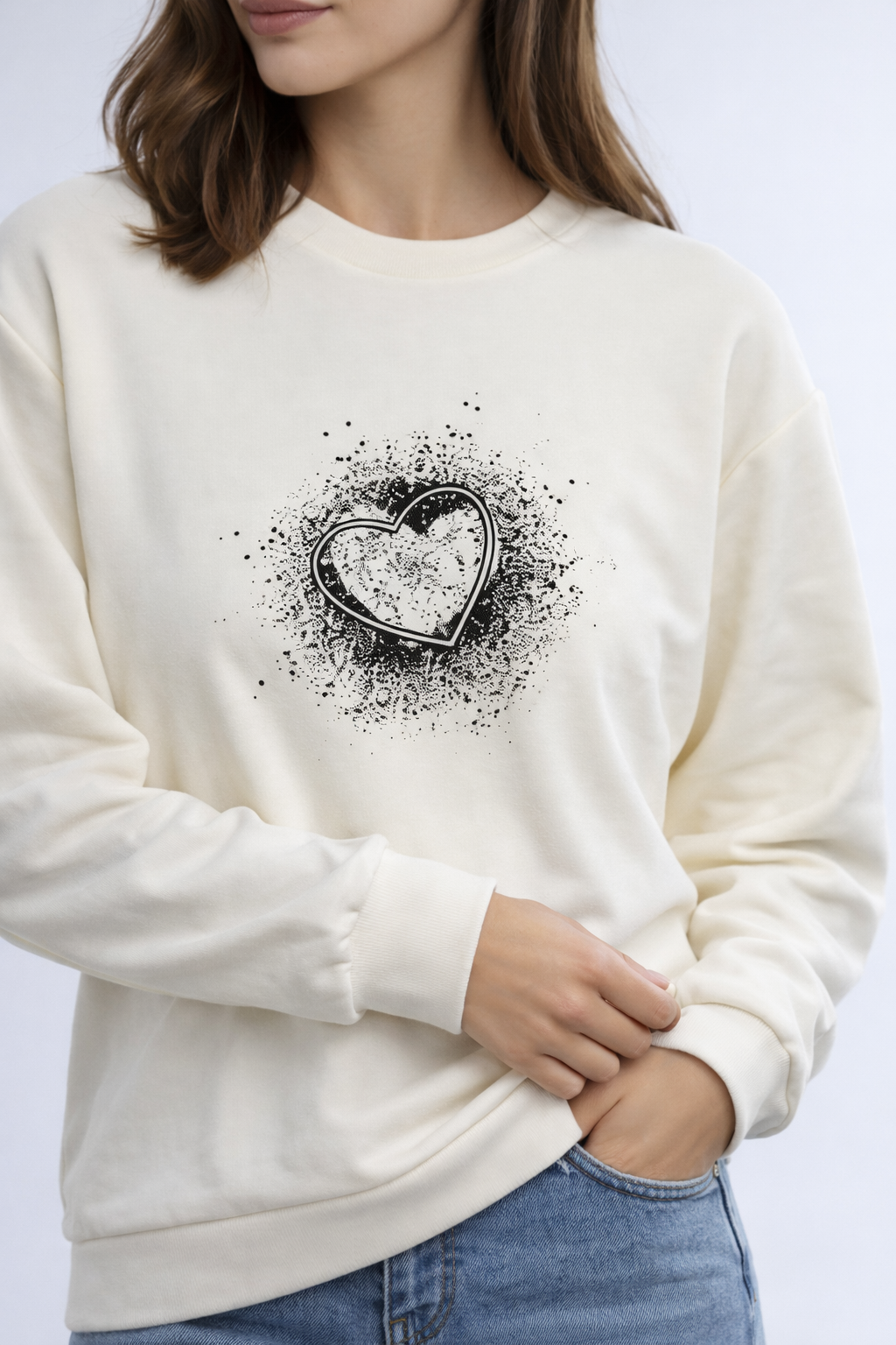 Kadın Ekru Kalp Baskılı Regular Sweatshirt Günlük Rahat Basic Sweat
