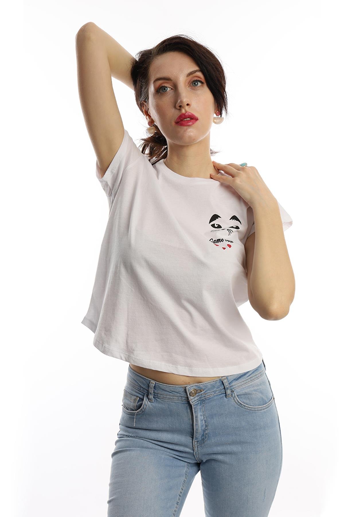 Kadın Bisiklet Yaka Game Over Kedi Baskılı Regular Fit Tişört Beyaz Kadın Bisiklet Yaka Game Over Kedi Baskılı Regular Fit Tişört Beyaz