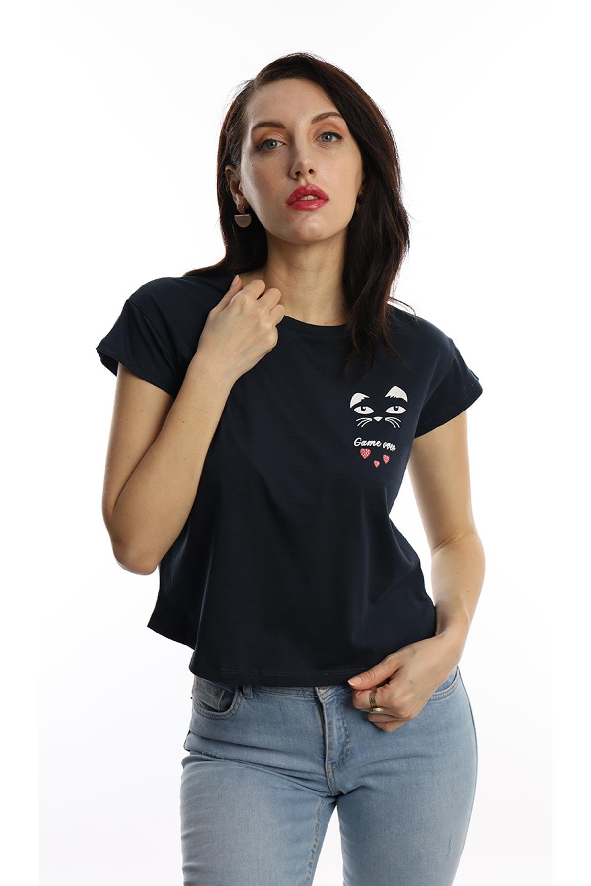 Kadın Bisiklet Yaka Game Over Kedi Baskılı Regular Fit Tişört Lacivert Kadın Bisiklet Yaka Game Over Kedi Baskılı Regular Fit Tişört Lacivert