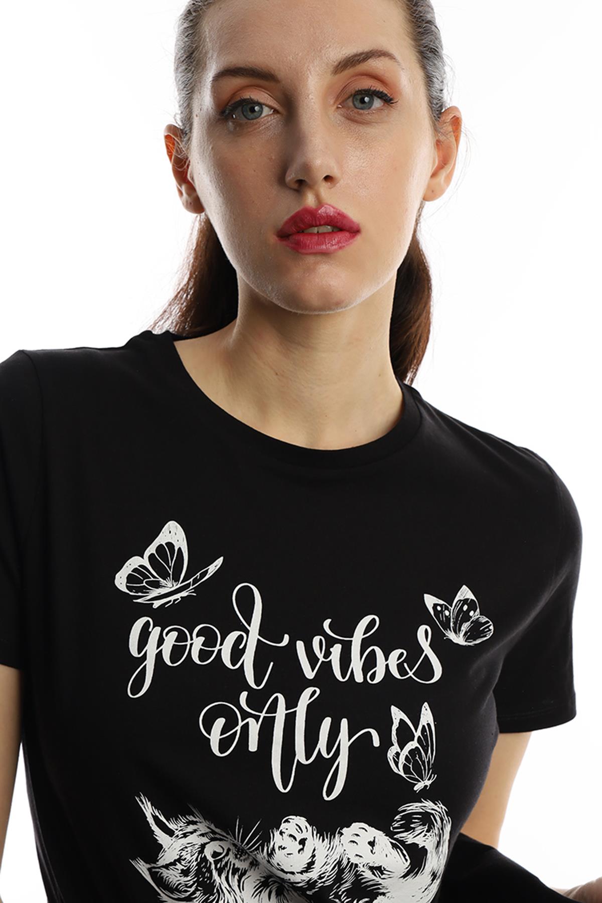Kadın Good Vibes Only Yazı Baskılı Tişört Siyah