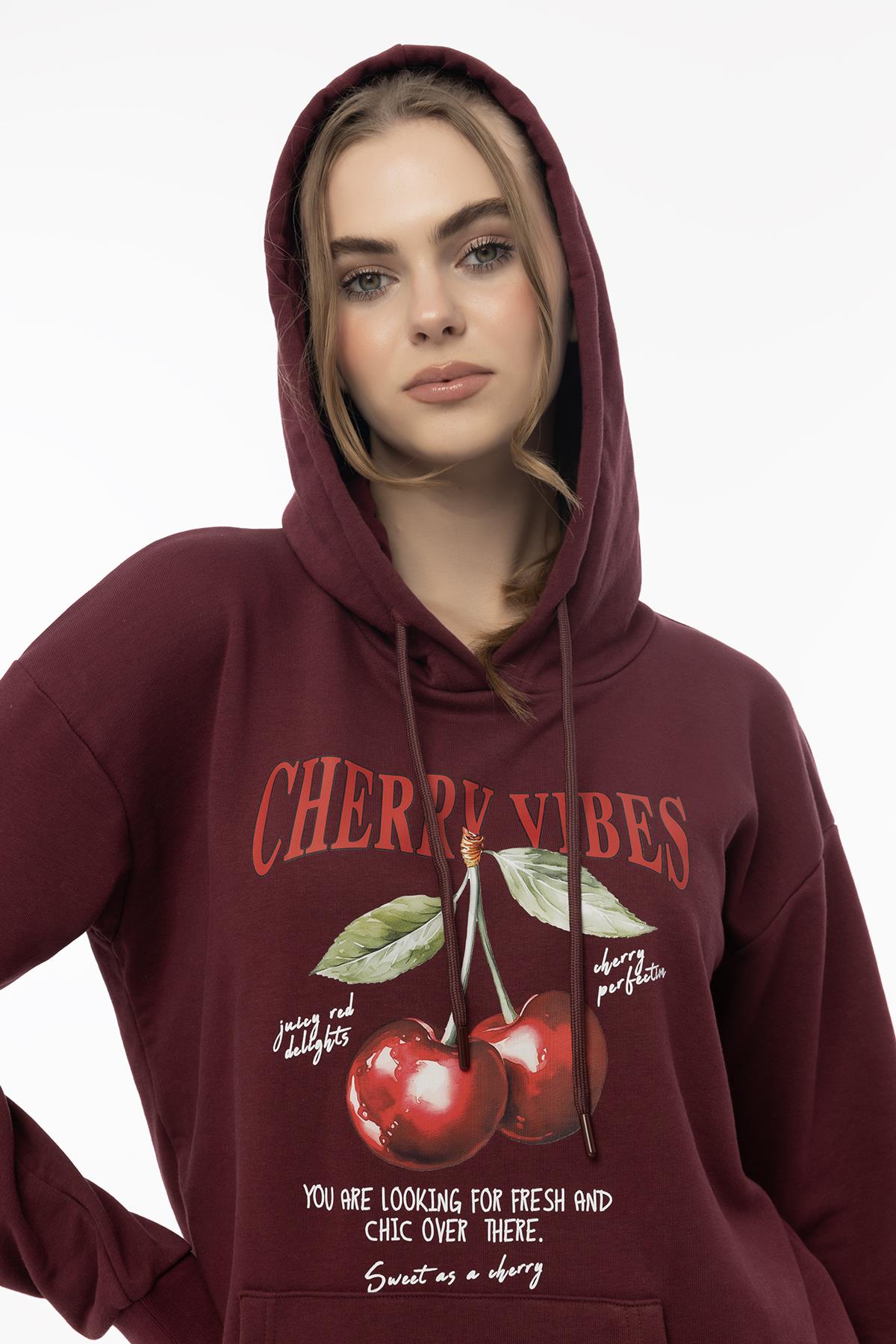 Kadın Kiraz Baskılı 3 İplik Şardonsuz Sweatshirt Bordo
