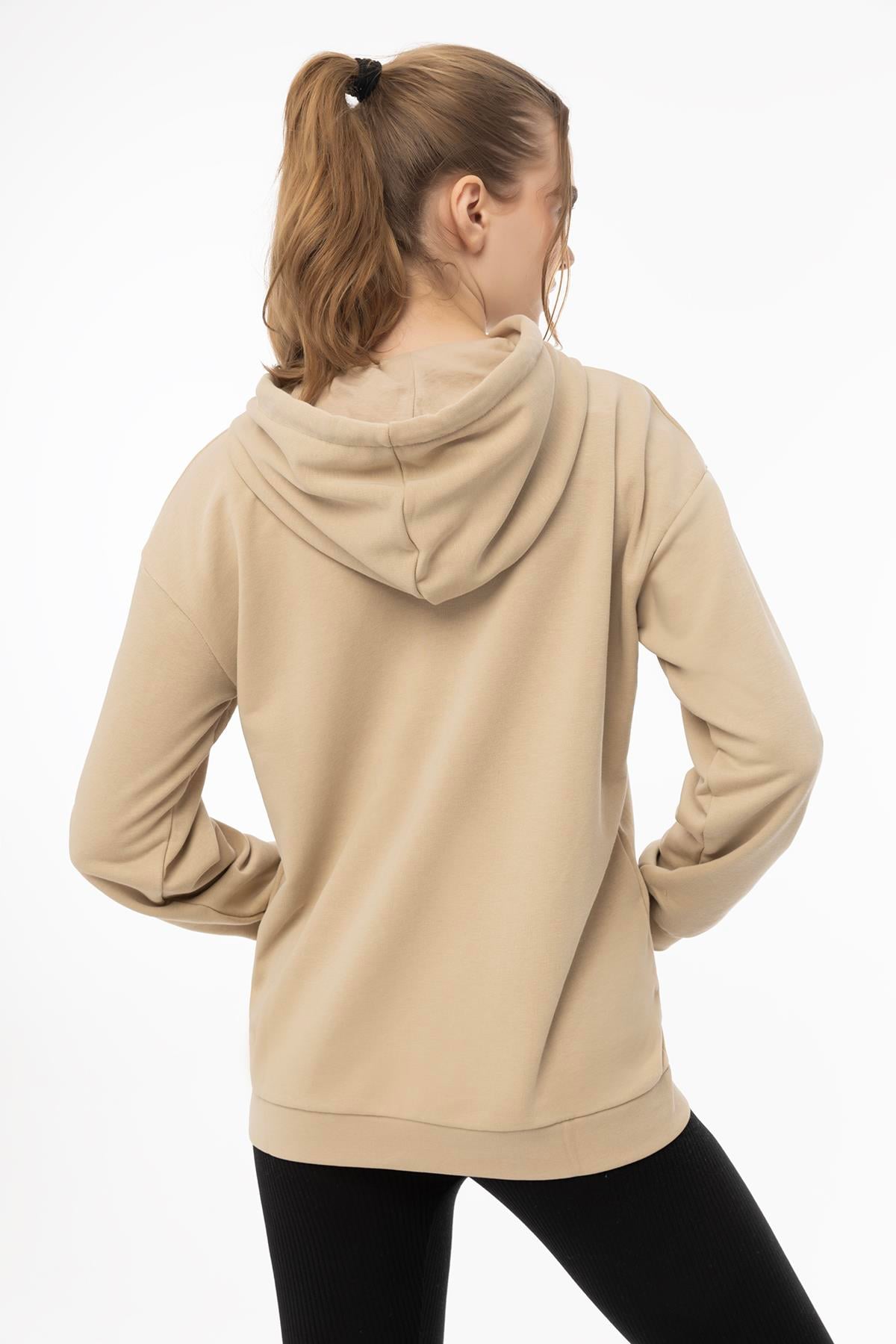 Kadın Kiraz Baskılı 3 İplik Şardonsuz Sweatshirt Bej