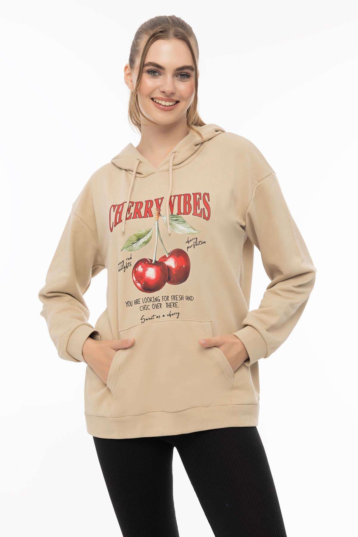 Kadın Kiraz Baskılı 3 İplik Şardonsuz Sweatshirt Bej