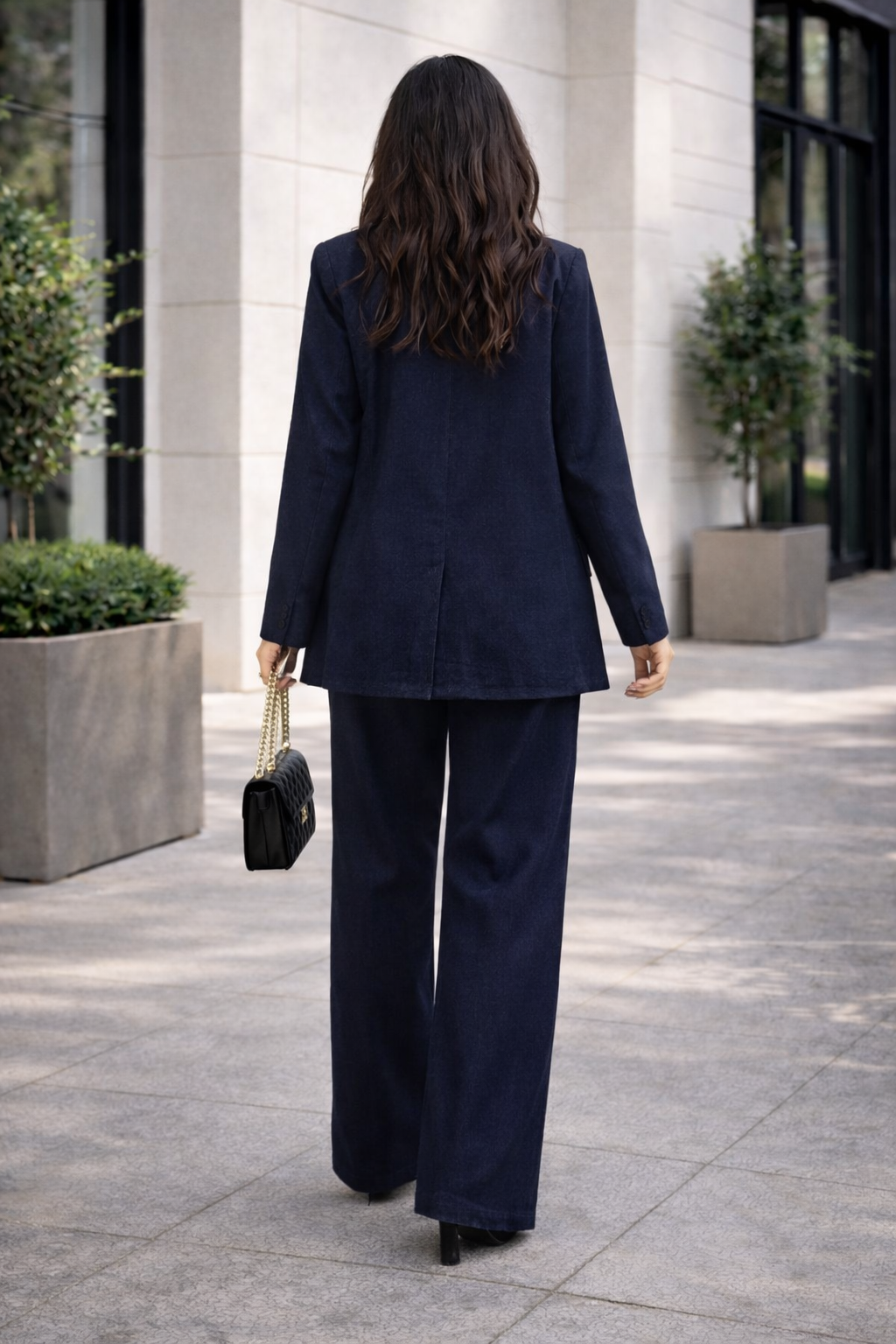 Kadın Lacivert Blazer Ceket ve Geniş Paça Pantolon Takım