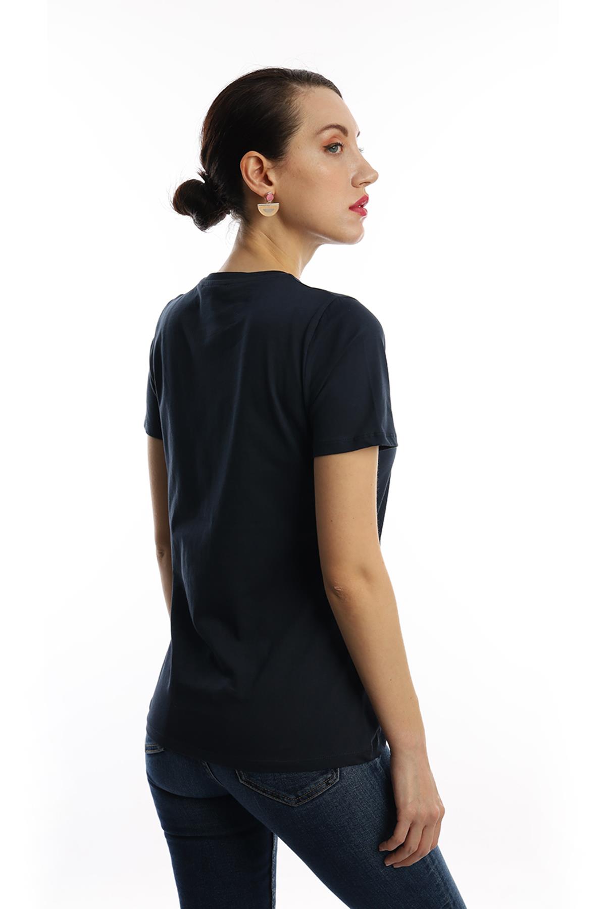 Kadın Bisiklet Yaka Minimal Project Baskılı Regular Fit Tişört Lacivert Kadın Bisiklet Yaka Minimal Project Baskılı Regular Fit Tişört Lacivert