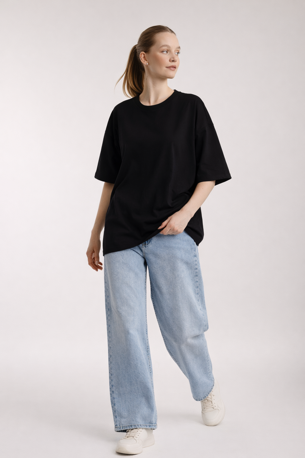 Kadın Oversize Bisiklet Yaka Tişört Siyah