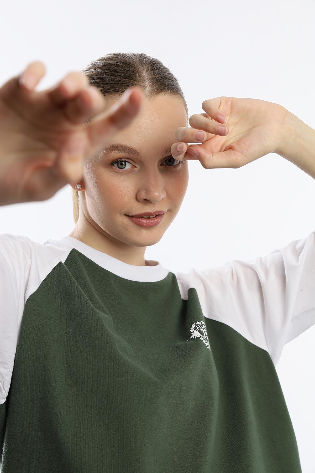 Kadın Oversize Fit Reglan Kol Basic Tişört Haki