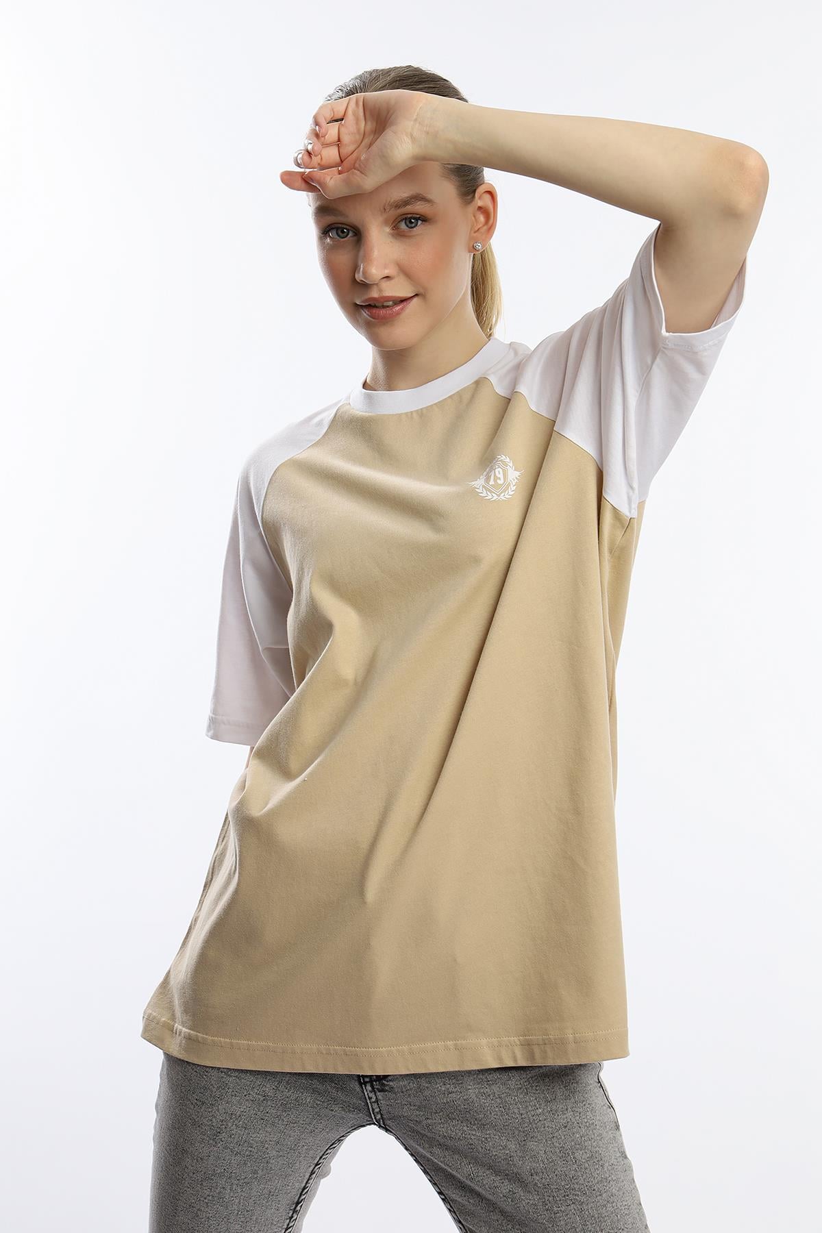 Kadın Oversize Fit Reglan Kol Basic Tişört Bej