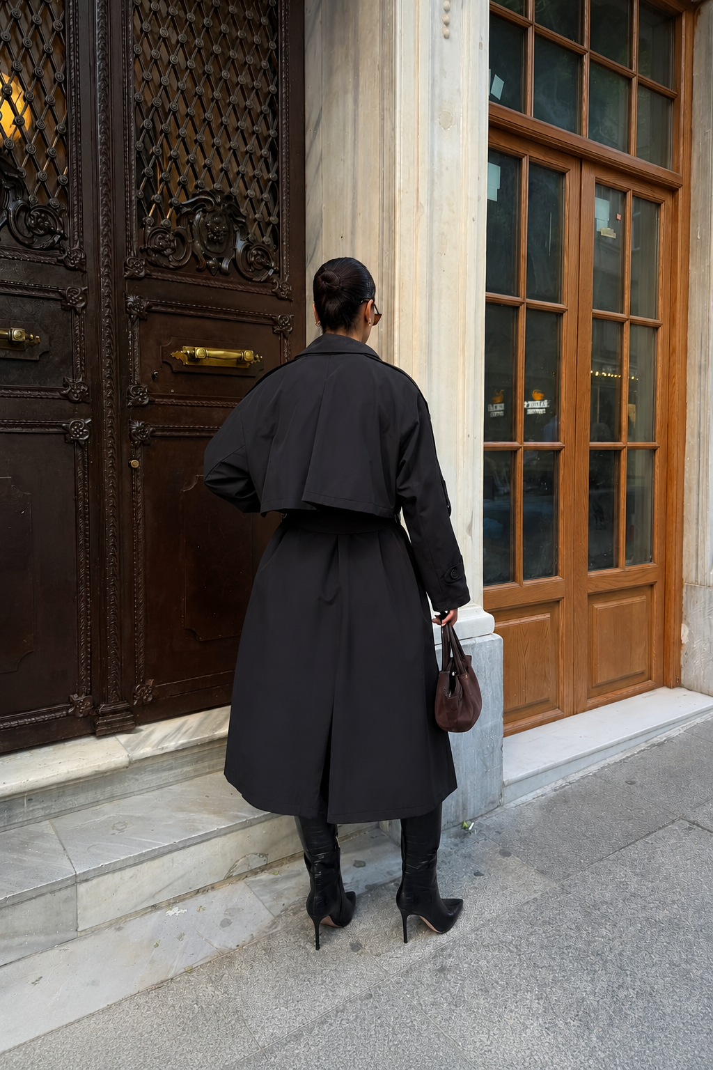 Kadın Oversize Kemerli Uzun Trençkot - Siyah