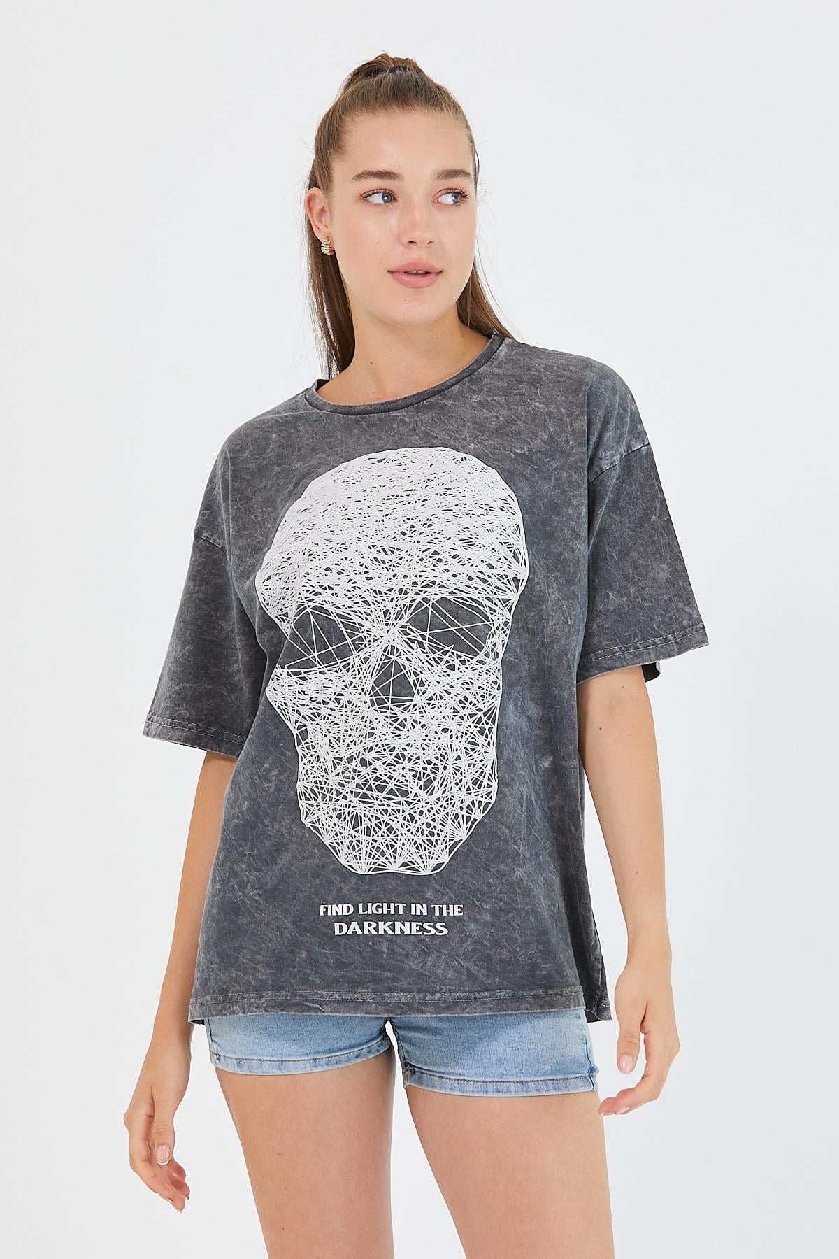 Kadın Parça Boya Baskılı Oversize Basic T-shirt  Antrasit