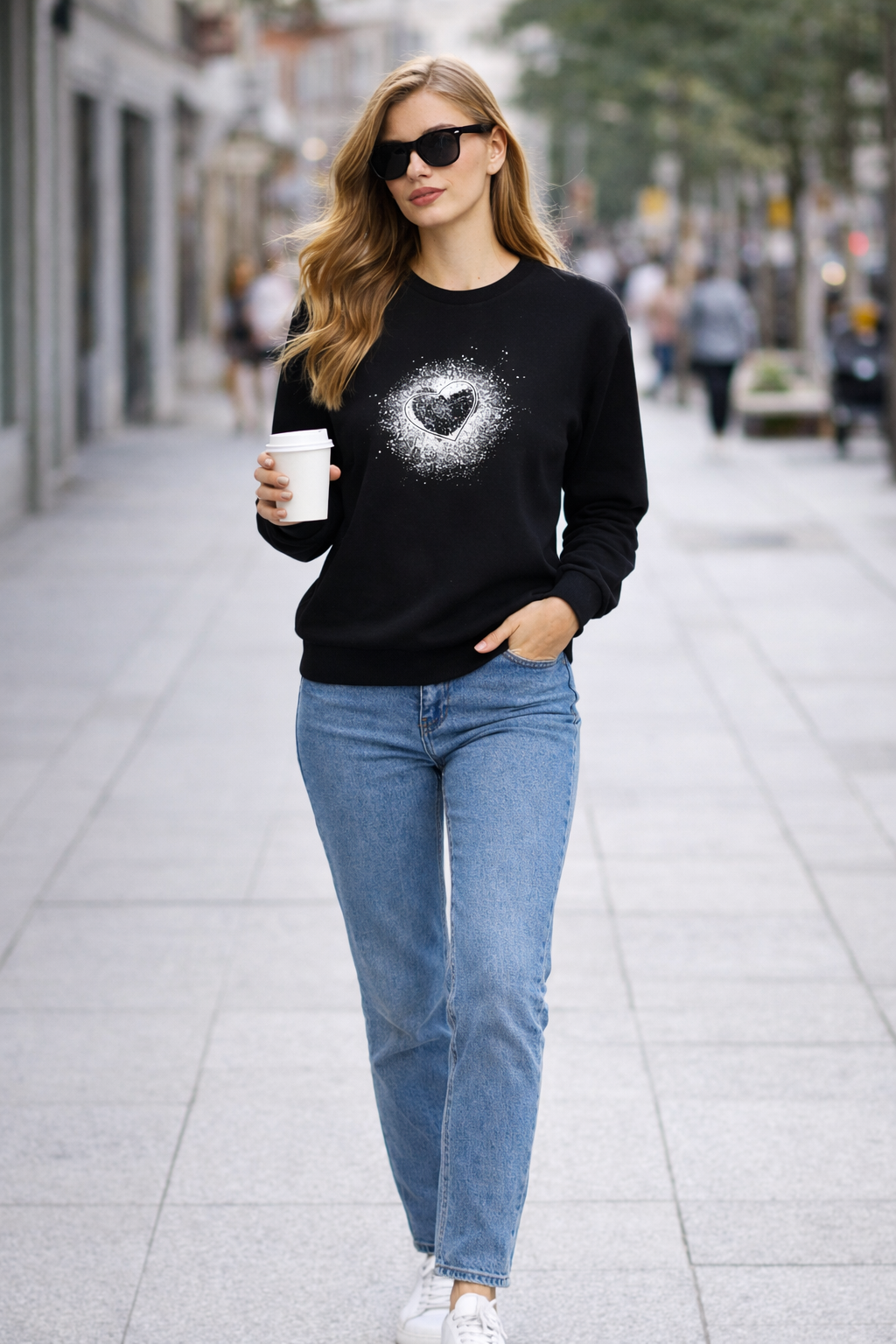 Kadın Siyah Kalp Baskılı Regular Sweatshirt Günlük Rahat Basic Sweat