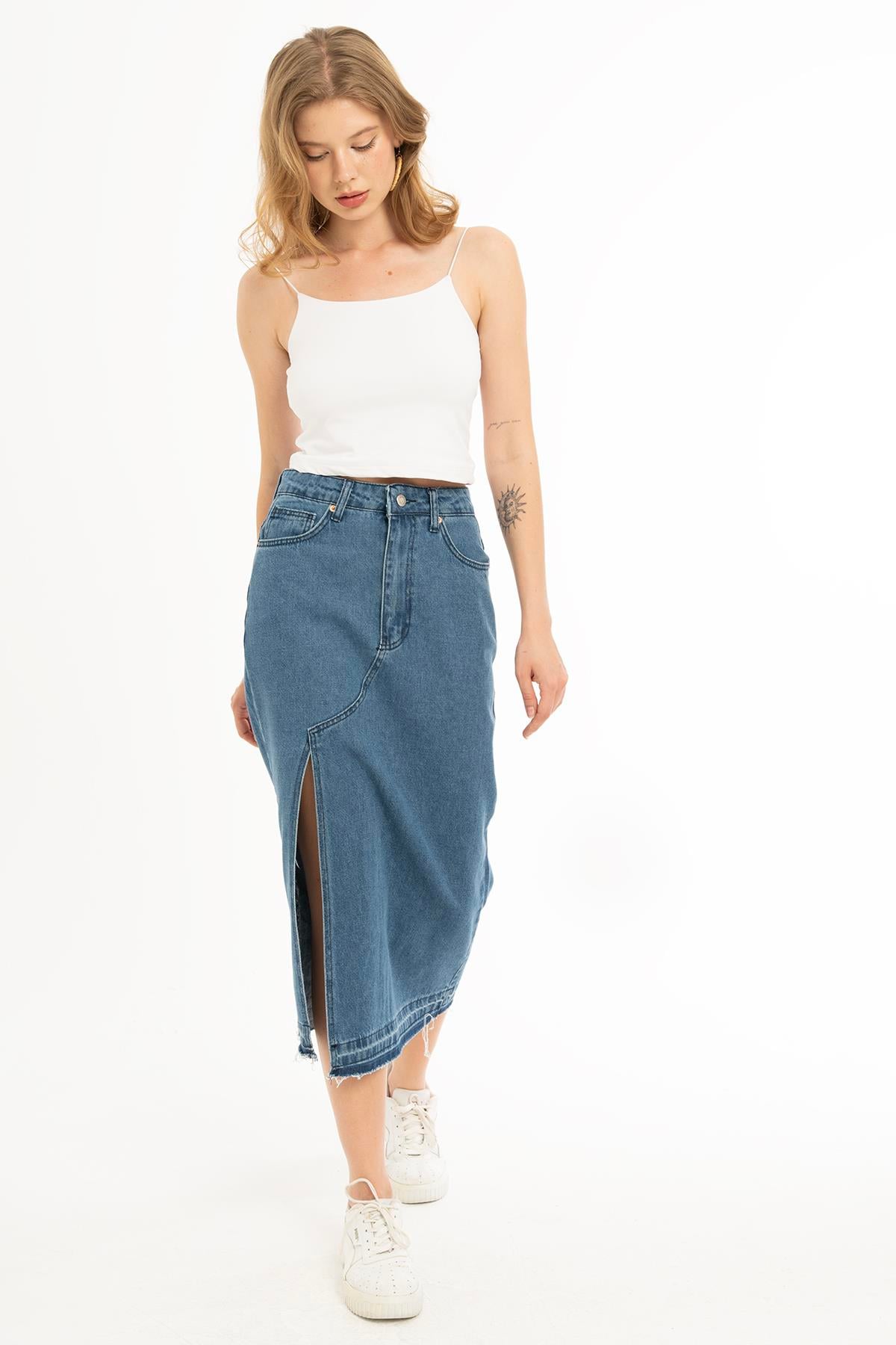 Kadın Yüksek Bel Yırtmaçlı Midi Boy Denim Etek Mavi