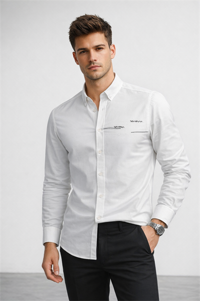 Erkek Beyaz Regular Fit Minimal Nakış Detaylı Gömlek