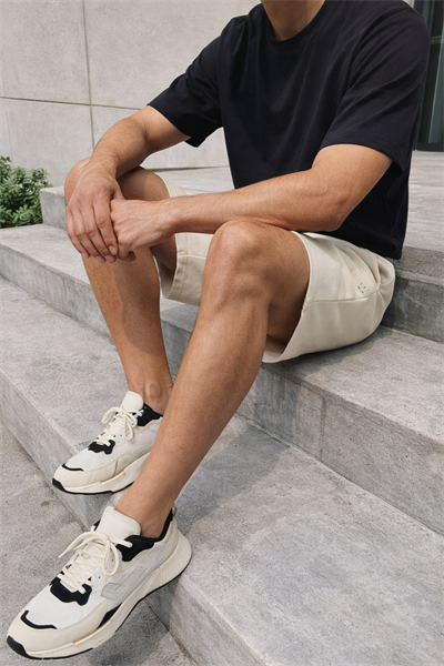 Erkek Ekru Basic Lastikli Bağcıklı Regular Fit Şort