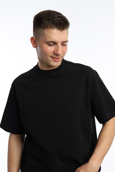 Erkek Oversize Fit Bisiklet Yaka Basic Tişört Siyah