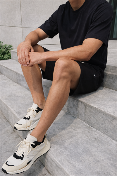 Erkek Siyah Basic Lastikli Bağcıklı Regular Fit Şort