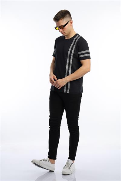 Erkek Yaldız Baskılı Regular Fit Tişört Siyah Gümüş