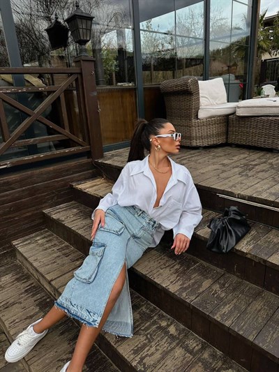 Kadın Açık Mavi Yüksek Bel Kargo Cepli Yırtmaçlı Midi Jean Etek