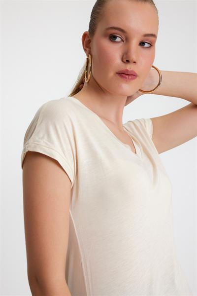 Kadın Bambu Kumaş V Yaka T-shirt  Bej