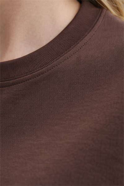 Kadın Basic Bisiklet Yaka Pamuk Likra Tişört – Kahve