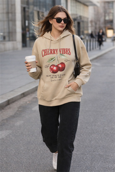 Kadın Bej Kiraz Baskılı Oversize Kapüşonlu Sweatshirt Hoodie