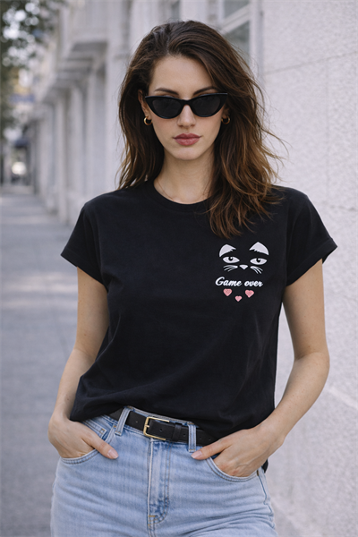Kadın Bisiklet Yaka Game Over Kedi Baskılı Regular Fit Tişört Siyah