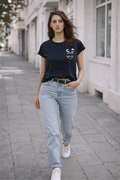 Kadın Bisiklet Yaka Game Over Kedi Baskılı Regular Fit Tişört Lacivert