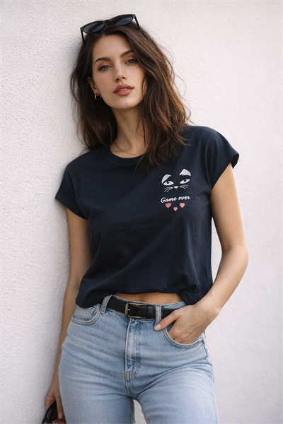 Kadın Bisiklet Yaka Game Over Kedi Baskılı Regular Fit Tişört Lacivert