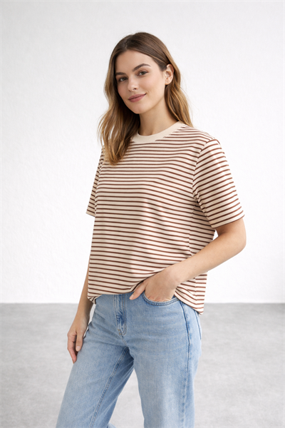 Kadın Çizgili Basic Oversize T-Shirt – Kahve Ekru