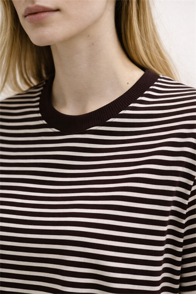 Kadın Çizgili Basic Oversize T-Shirt – Koyu Kahve Ekru