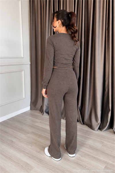Kadın Cupra V Yaka 4 Düğmeli Crop Hırka ve Bol Paça Pantolon -  Kahverengi Kahverengi