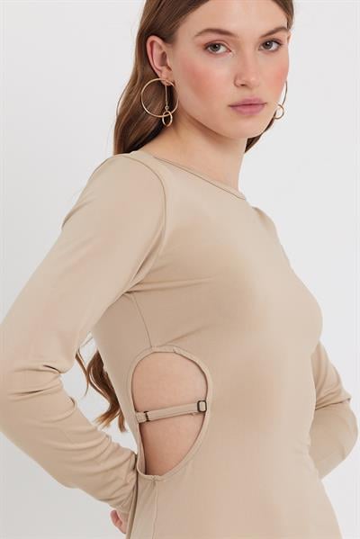 Kadın Dekolteli Allegro Kumaş Elbise Bej