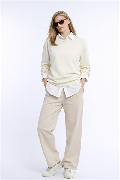 Kadın Ekru 3 İplik Şardonsuz Bisiklet Yaka Regular Fit Sweatshirt