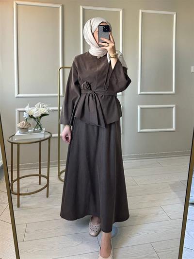 Kadın Kuşaklı Süet Dokulu Bluz Etek Takım – Kahve