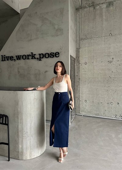 Kadın Lacivert Yüksek Bel Yırtmaçlı Midi Etek