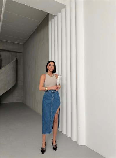 Kadın Mavi Yüksek Bel Asimetrik Kesim Yırtmaçlı Midi Jean Etek