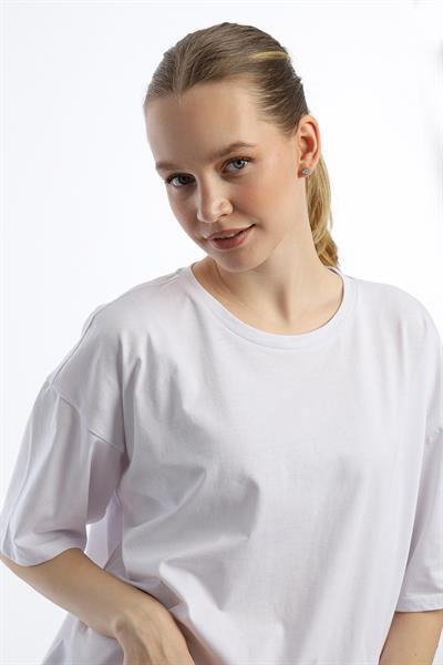 Kadın Oversize Bisiklet Yaka Tişört Beyaz